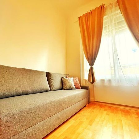 Central Spacious Flat บูดาเปสต์ ภายนอก รูปภาพ